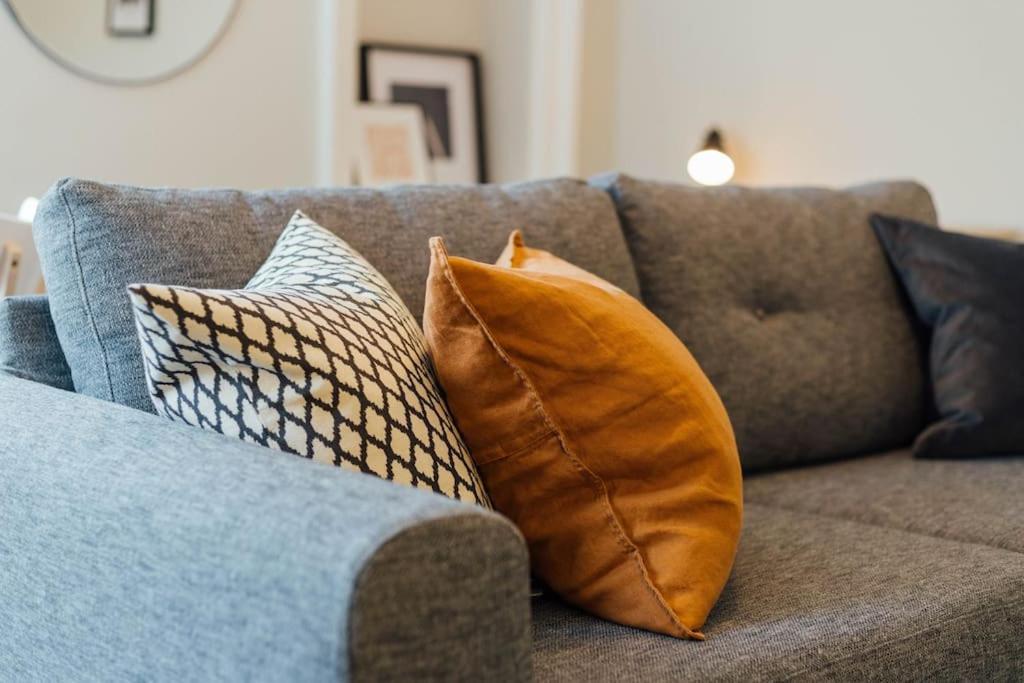 Stylish Stirling Apartment - Free Parking Bagian luar foto