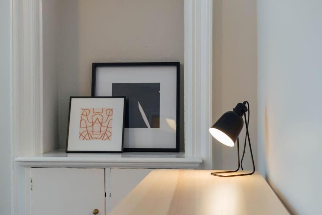 Stylish Stirling Apartment - Free Parking Bagian luar foto